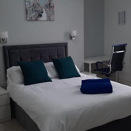 Regency Guesthouse แมนเชสเตอร์ ภายนอก รูปภาพ
