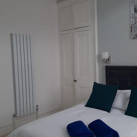 Regency Guesthouse แมนเชสเตอร์ ภายนอก รูปภาพ