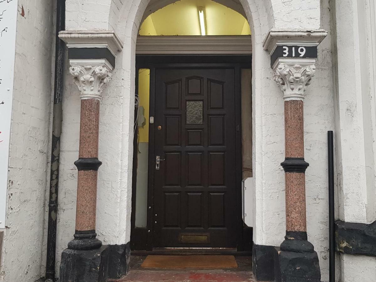 Regency Guesthouse แมนเชสเตอร์ ภายนอก รูปภาพ