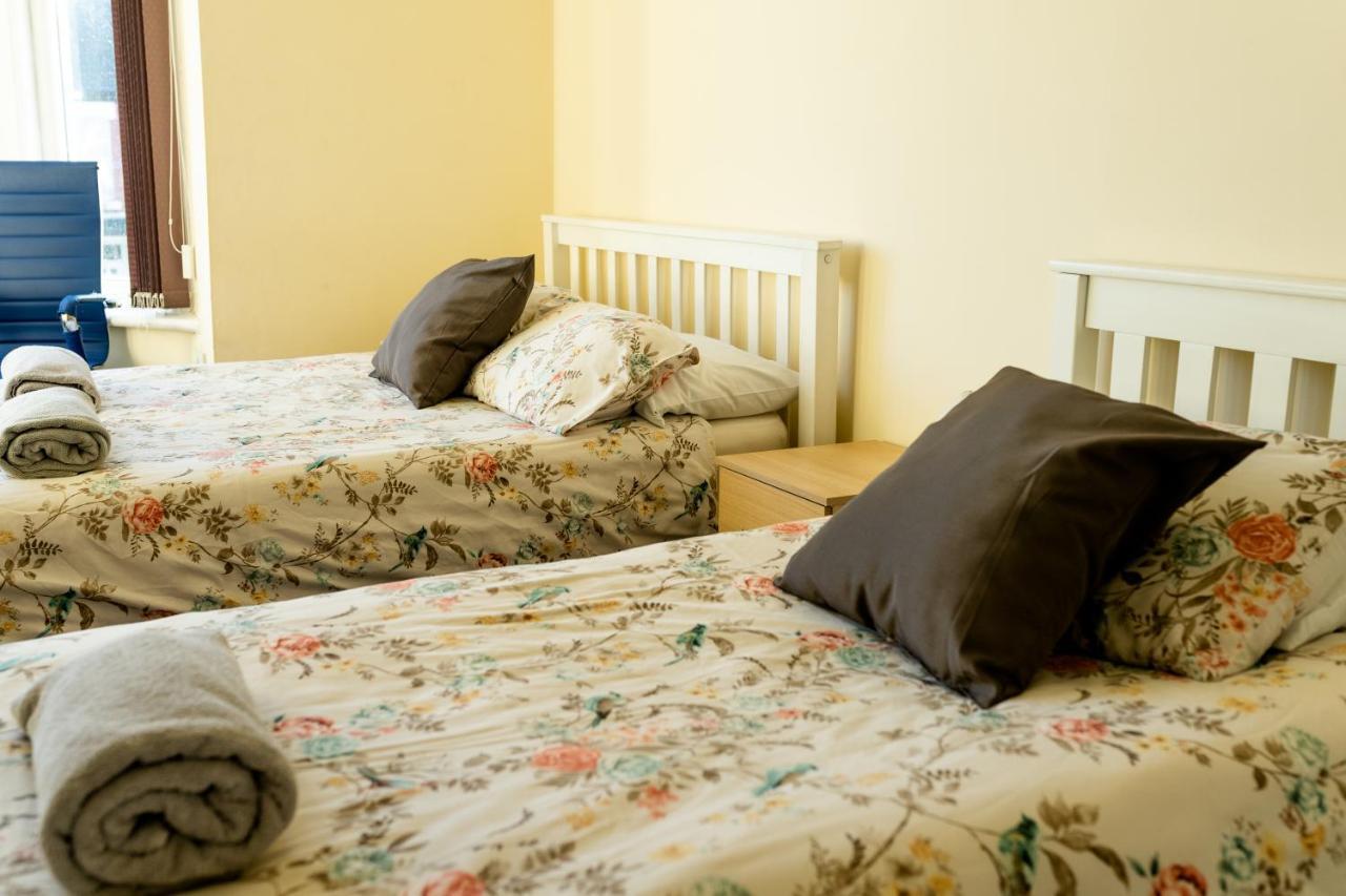 Regency Guesthouse แมนเชสเตอร์ ภายนอก รูปภาพ