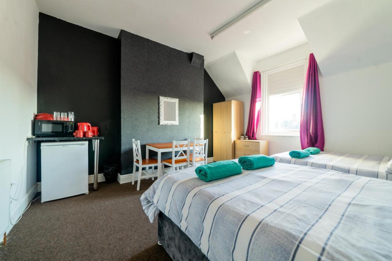 Regency Guesthouse แมนเชสเตอร์ ภายนอก รูปภาพ